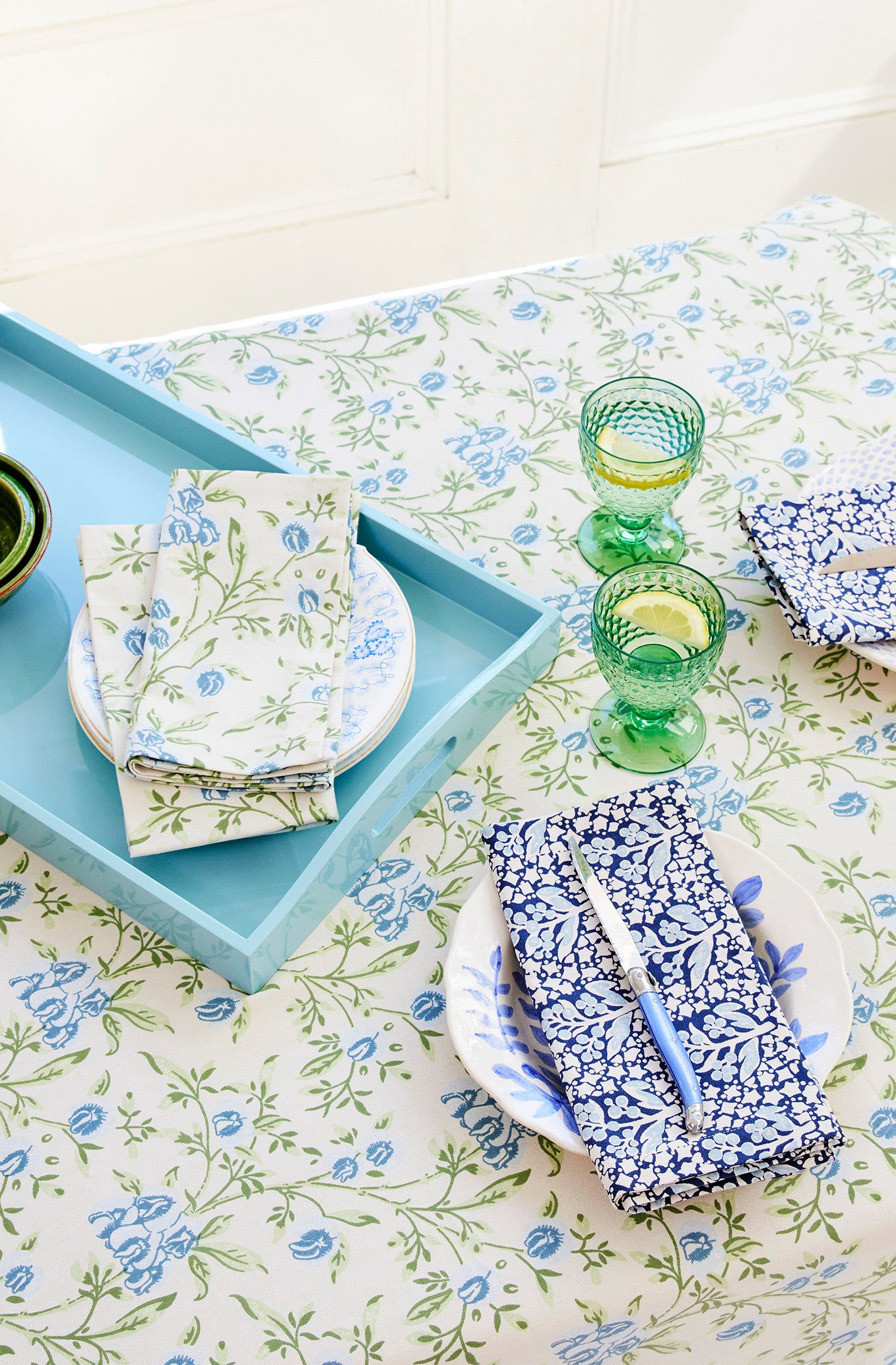 Pea Flower Blue Tablecloth